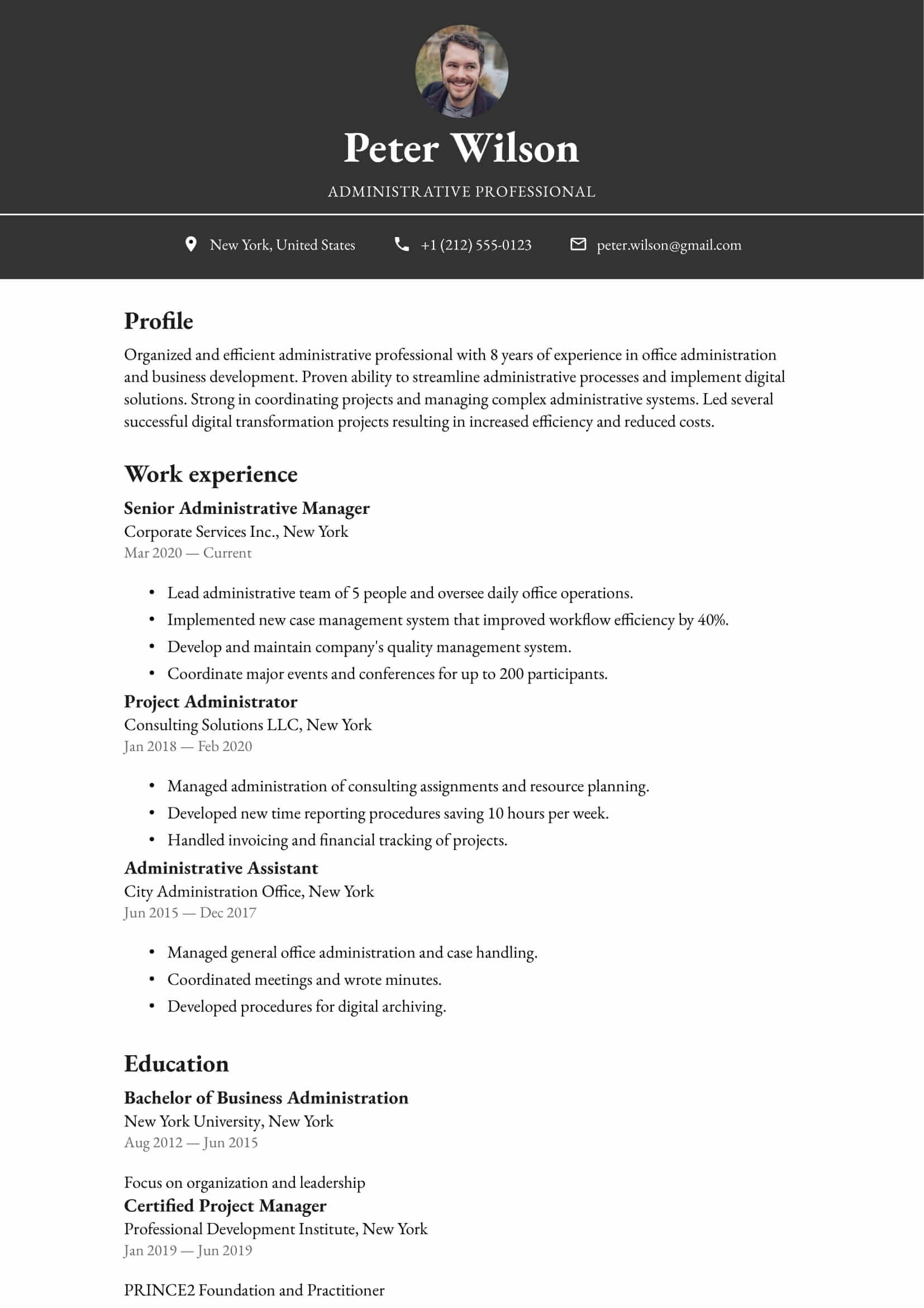 Resume example for Administrator – Professional and customizable