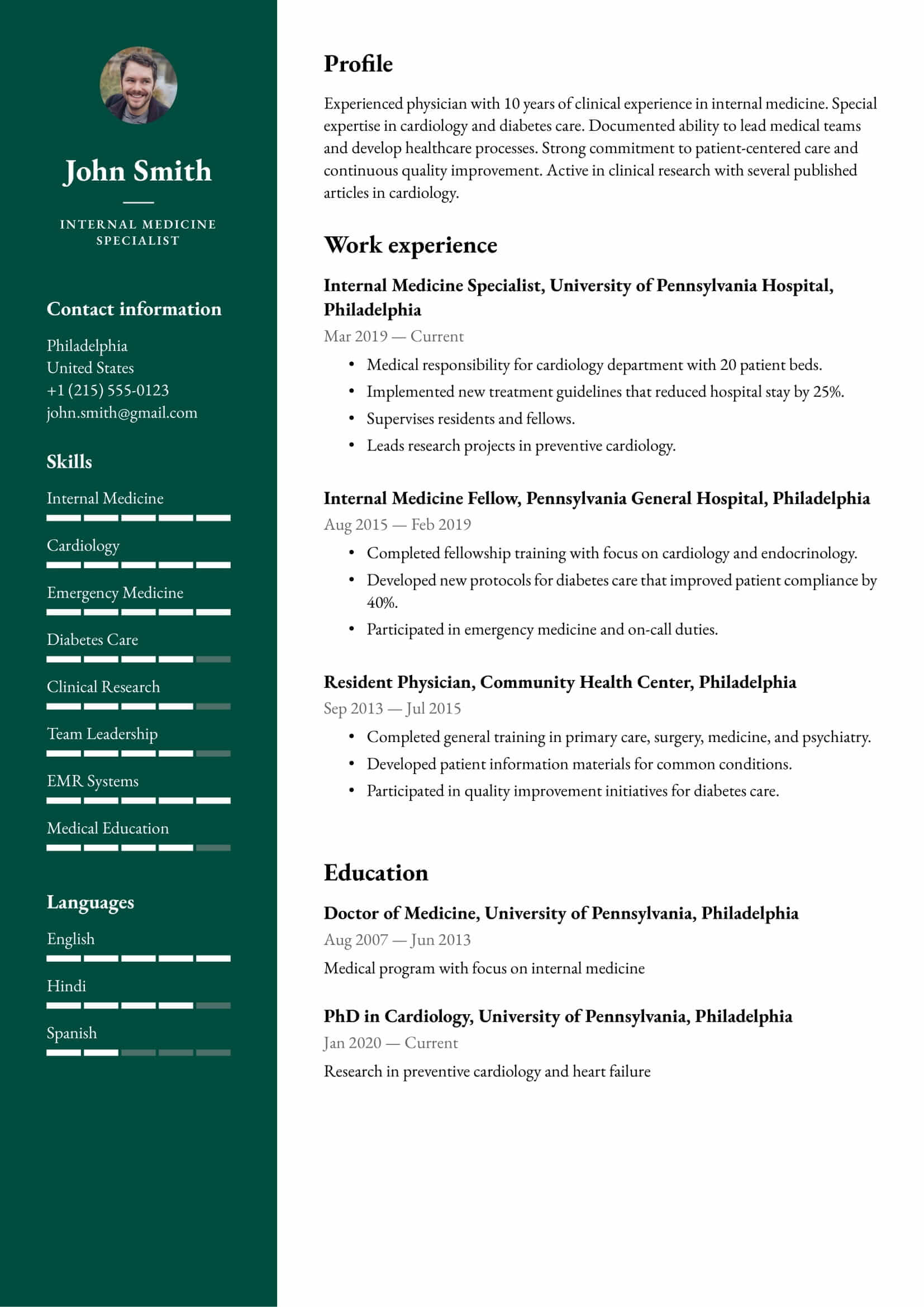Resume example for Doctor – Professional and customizable
