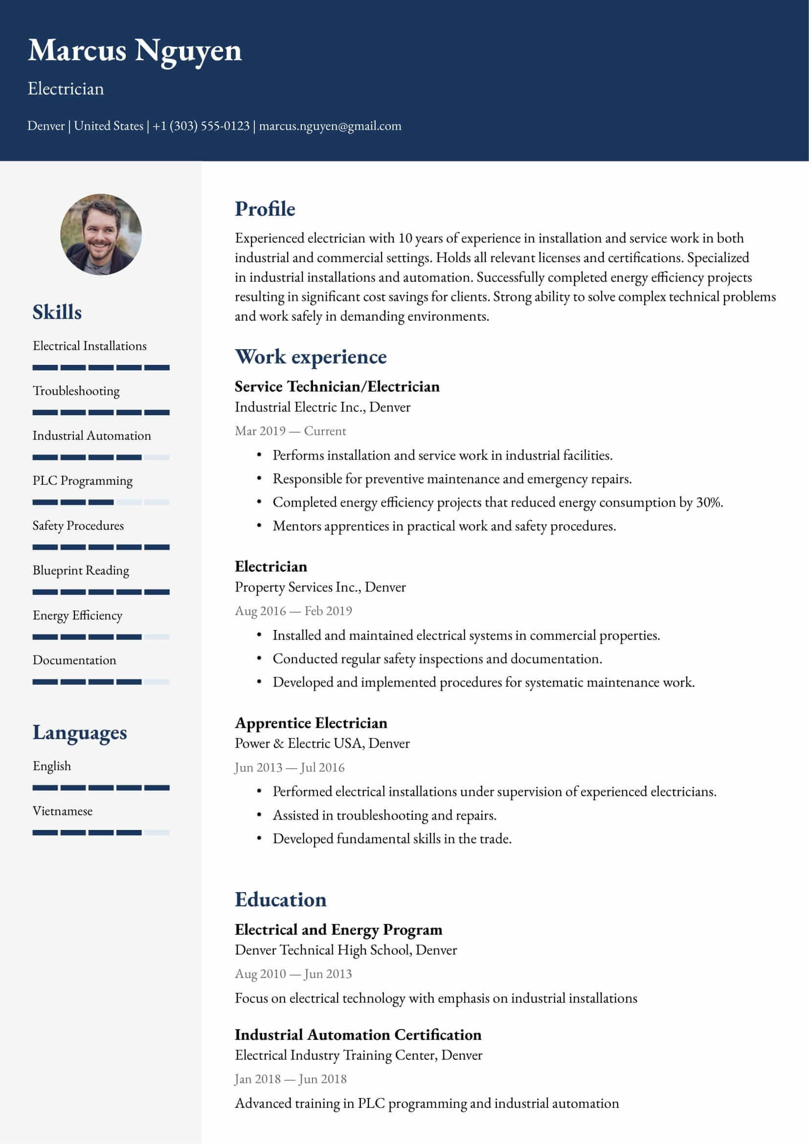 Resume example for Electrician – Professional and customizable